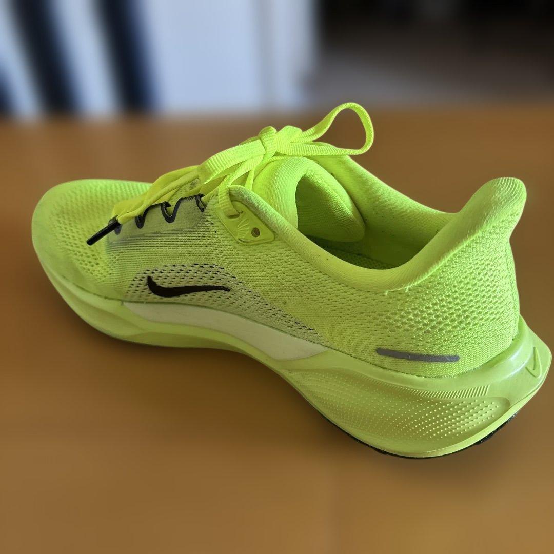 Nike Air Zoom ペガサス41 ボルト　26.5