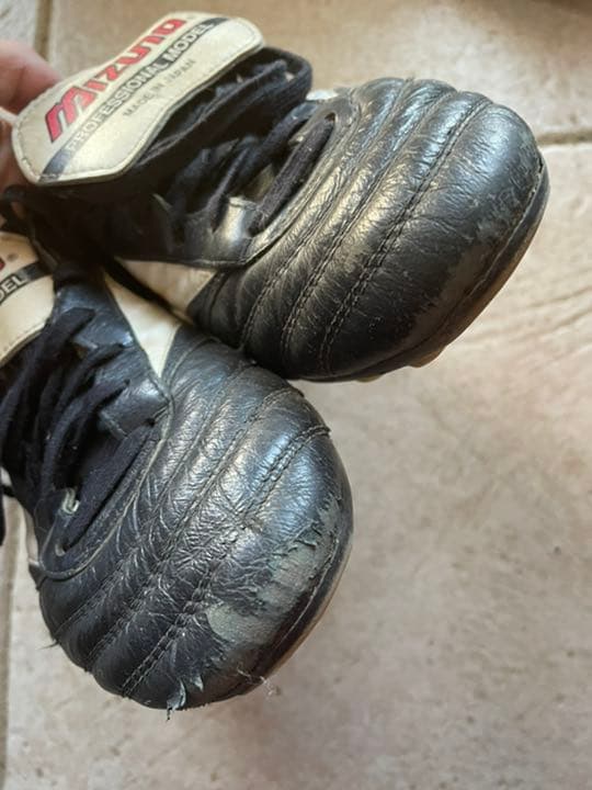 サッカースパイク　モレリア　25.5