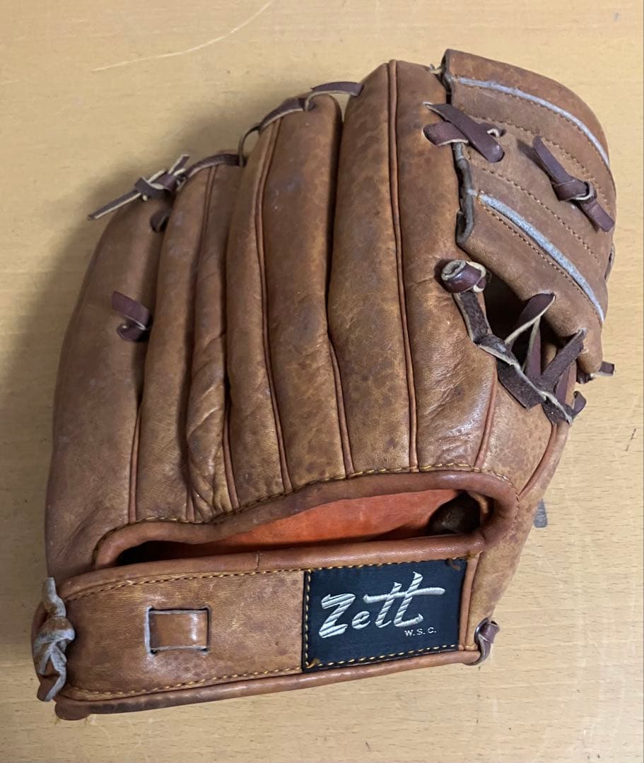 ①【野球グローブ】グローブ　ミット　4個まとめ売り　ヴィンテージ