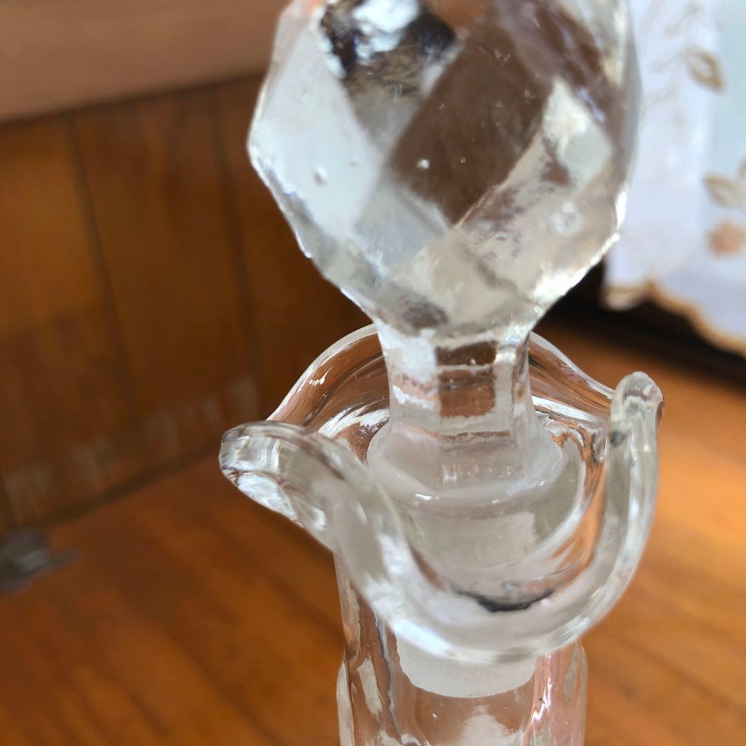 蓋付きガラス瓶　プレスガラス　レトロ