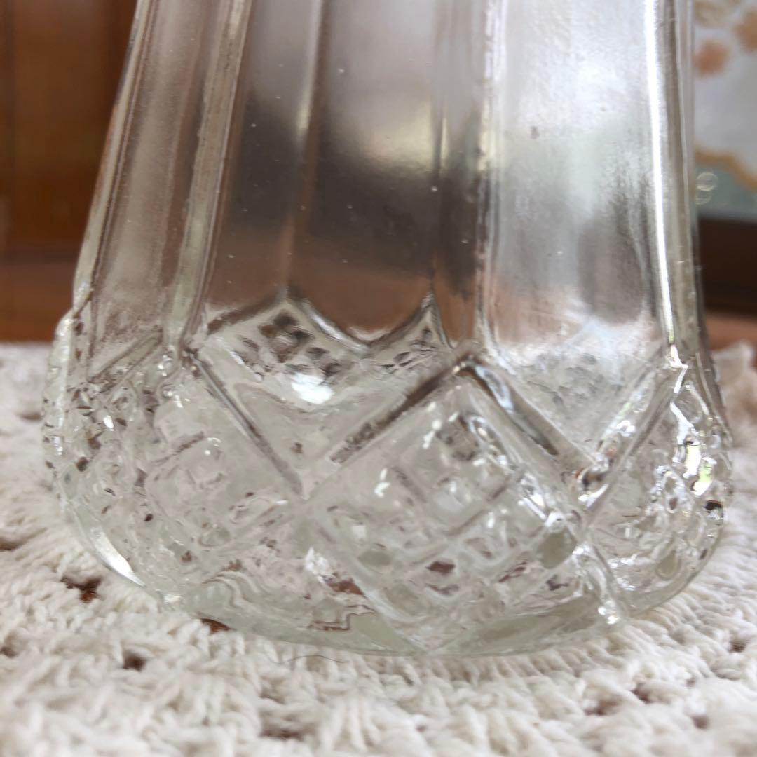 蓋付きガラス瓶　プレスガラス　レトロ