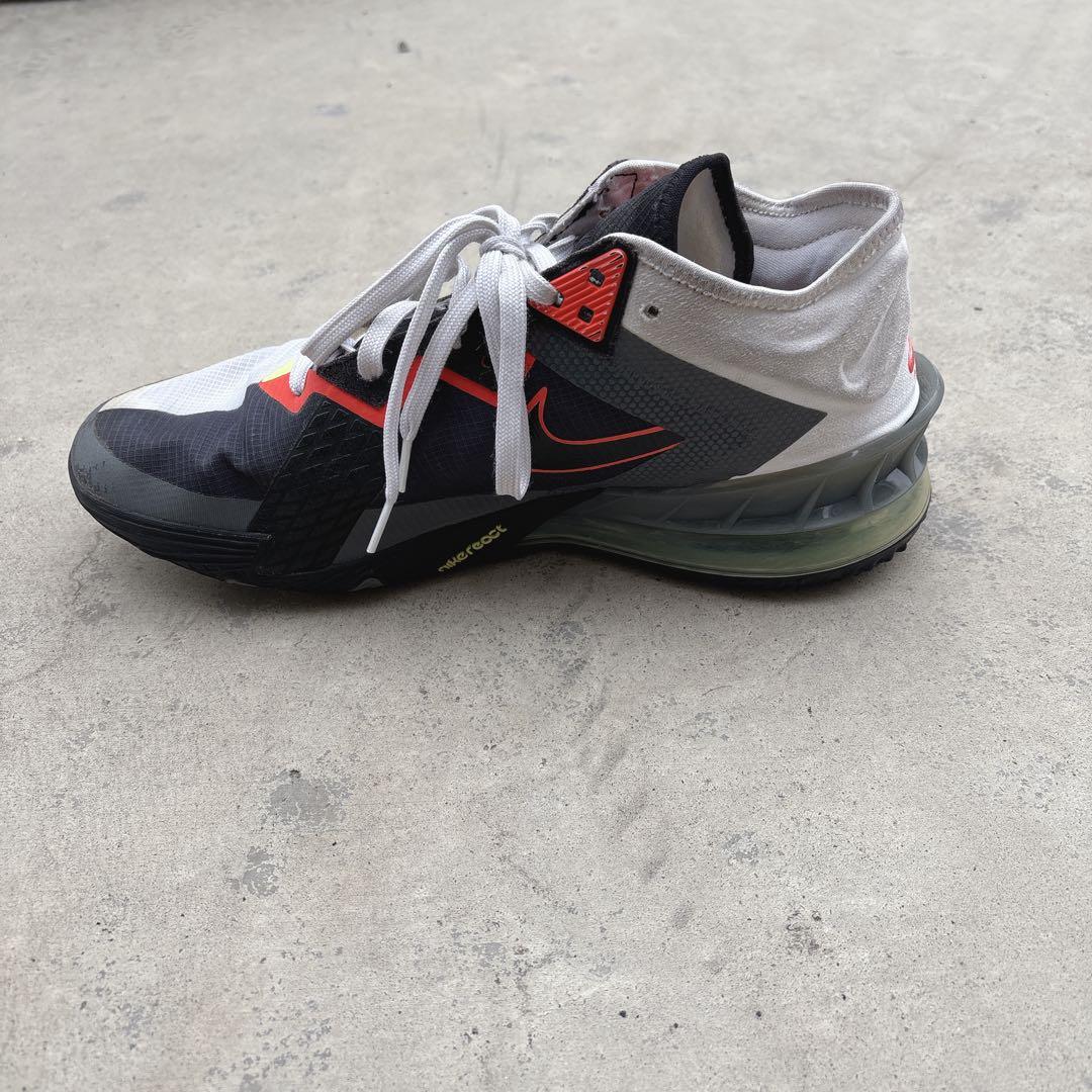 ［NIKE］Nike Air Max lebron 18スニーカー 30cm