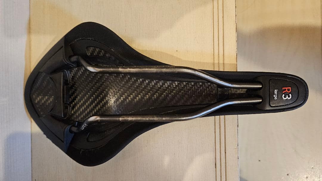 パーツ fizik arione r3 large